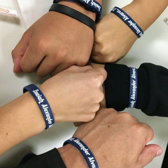 Meet your Posher, Tabitha - Picture 3 of 3